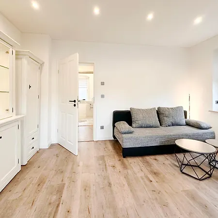 アパート Ferienwohnung1 グリンマ